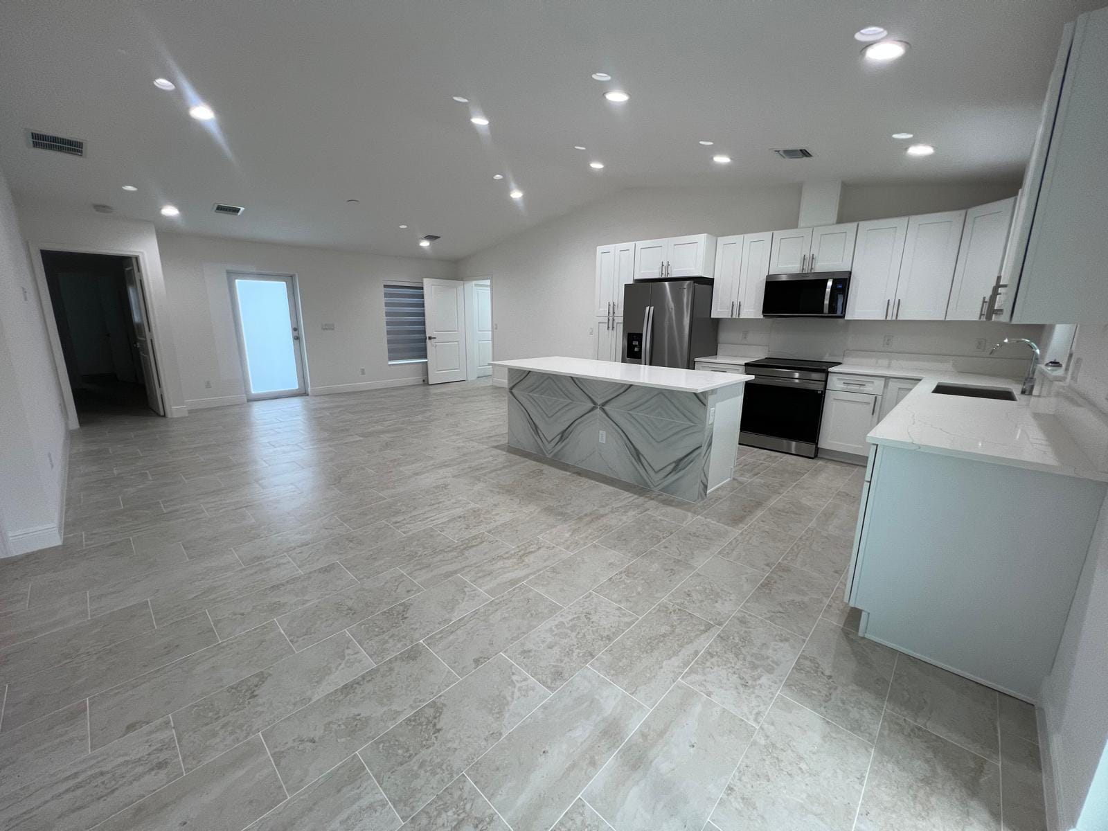 5913 Seagrape Drive, Fort Pierce, FL 34982 photo 2