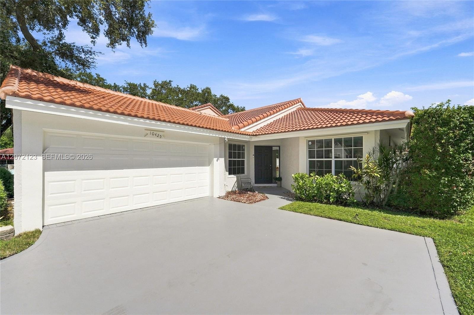 10425 NW 9th Manor, Coral Springs, FL 33071