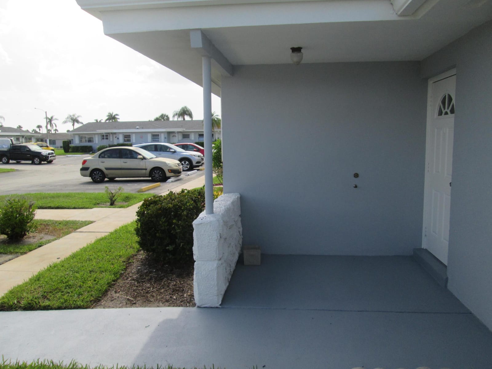 2611 W BARKLEY Drive W E, West Palm Beach, FL 33415 photo 2