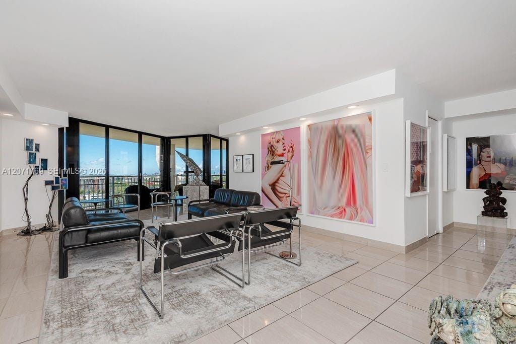 1000 Quayside Terrace 1901, Miami, FL 33138 photo 2