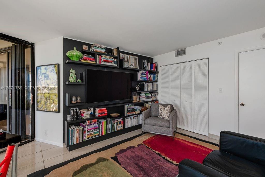 1000 Quayside Terrace 1901, Miami, FL 33138 photo 17