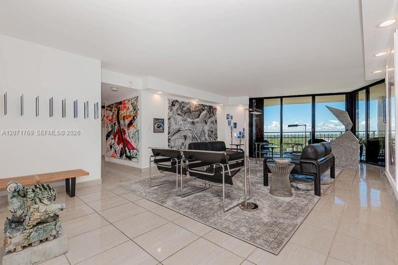 1000 Quayside Terrace 1901, Miami, FL 33138 photo 3