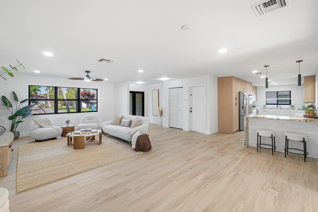 2538 SW 13th Court, sold in ZIP 33426, Boynton Beach, FL
