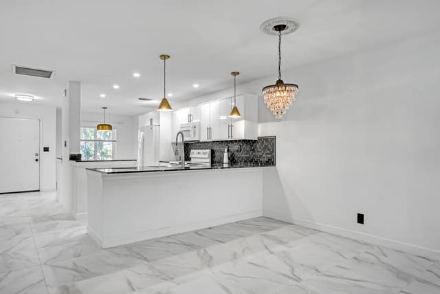 13233 Lucinda Palm Court B, Palm Greens, Delray Beach, FL