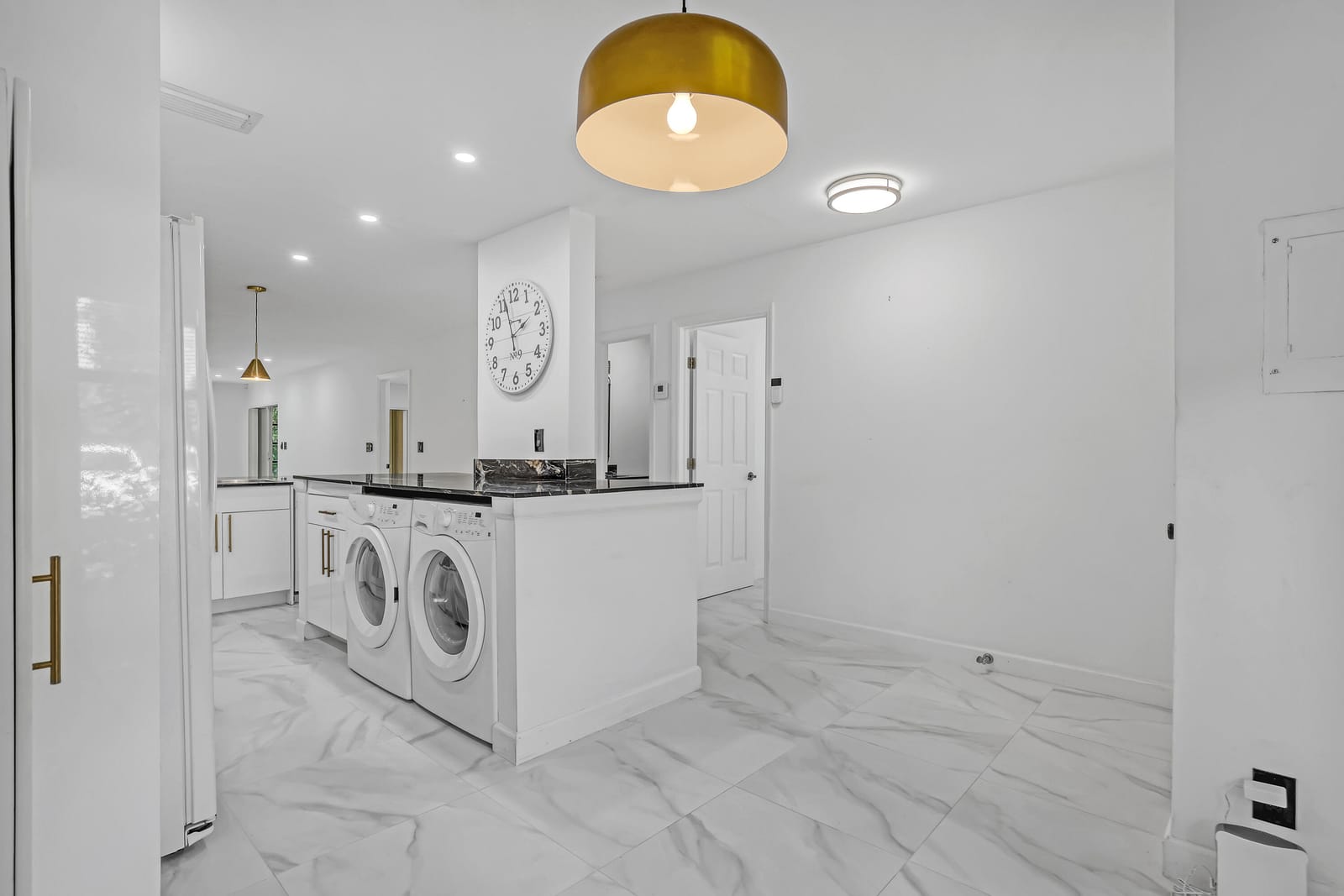 13233 Lucinda Palm Court B — photo 3