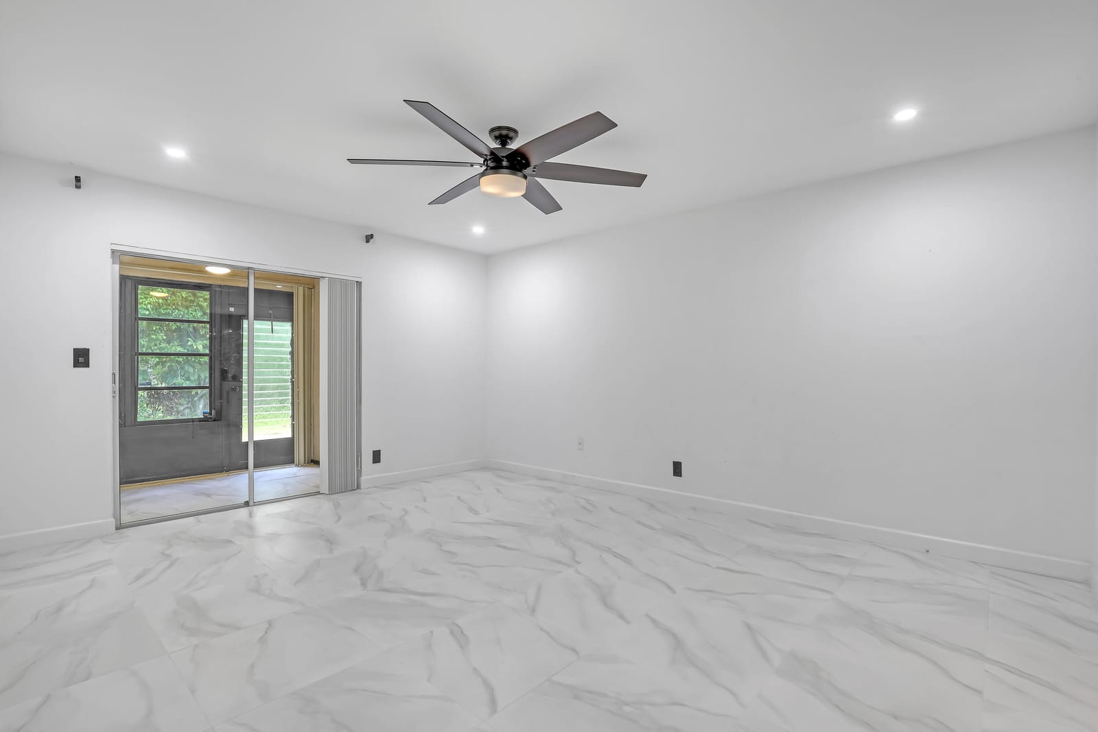 13233 Lucinda Palm Court B — photo 9