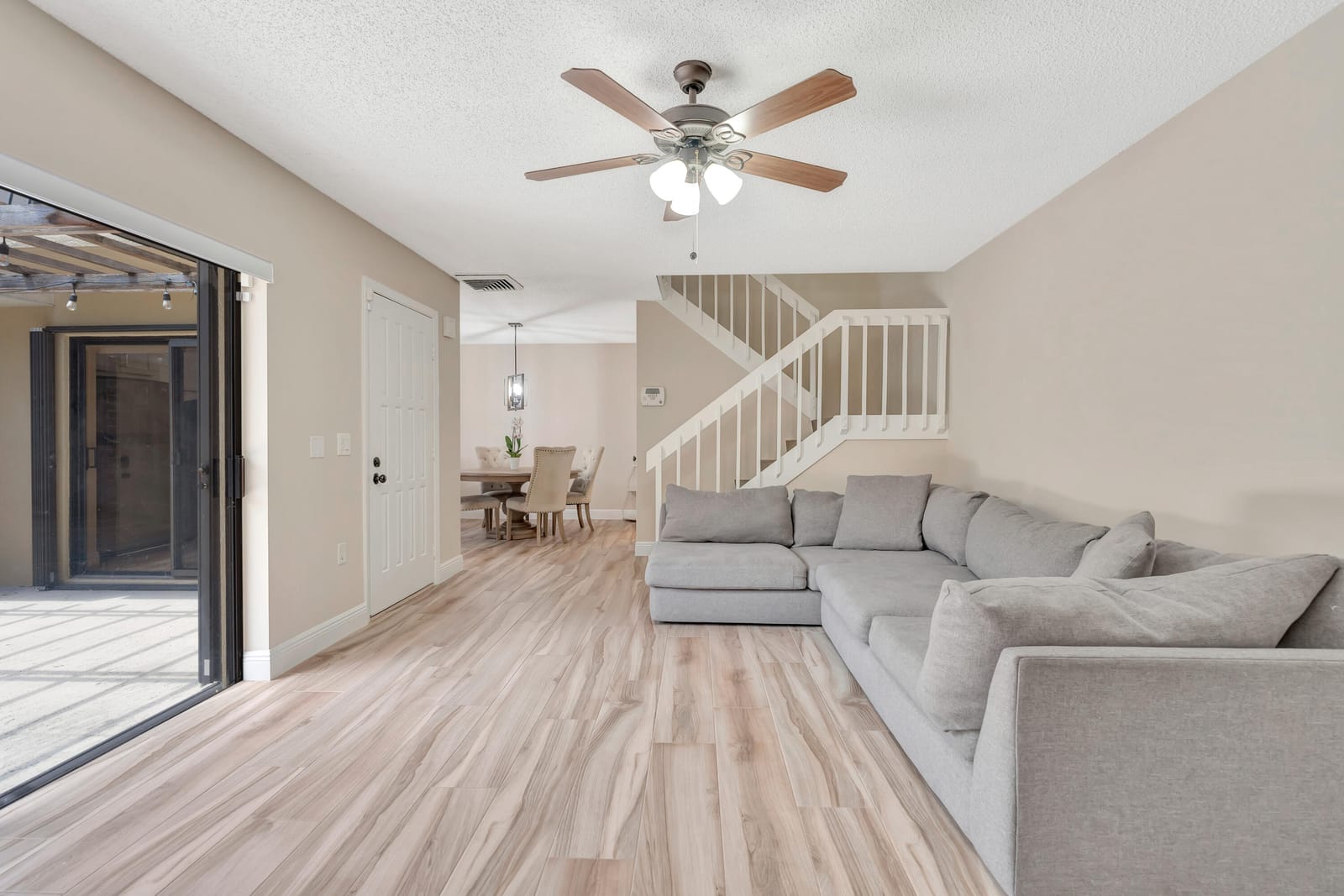 207 2nd Terrace — photo 3