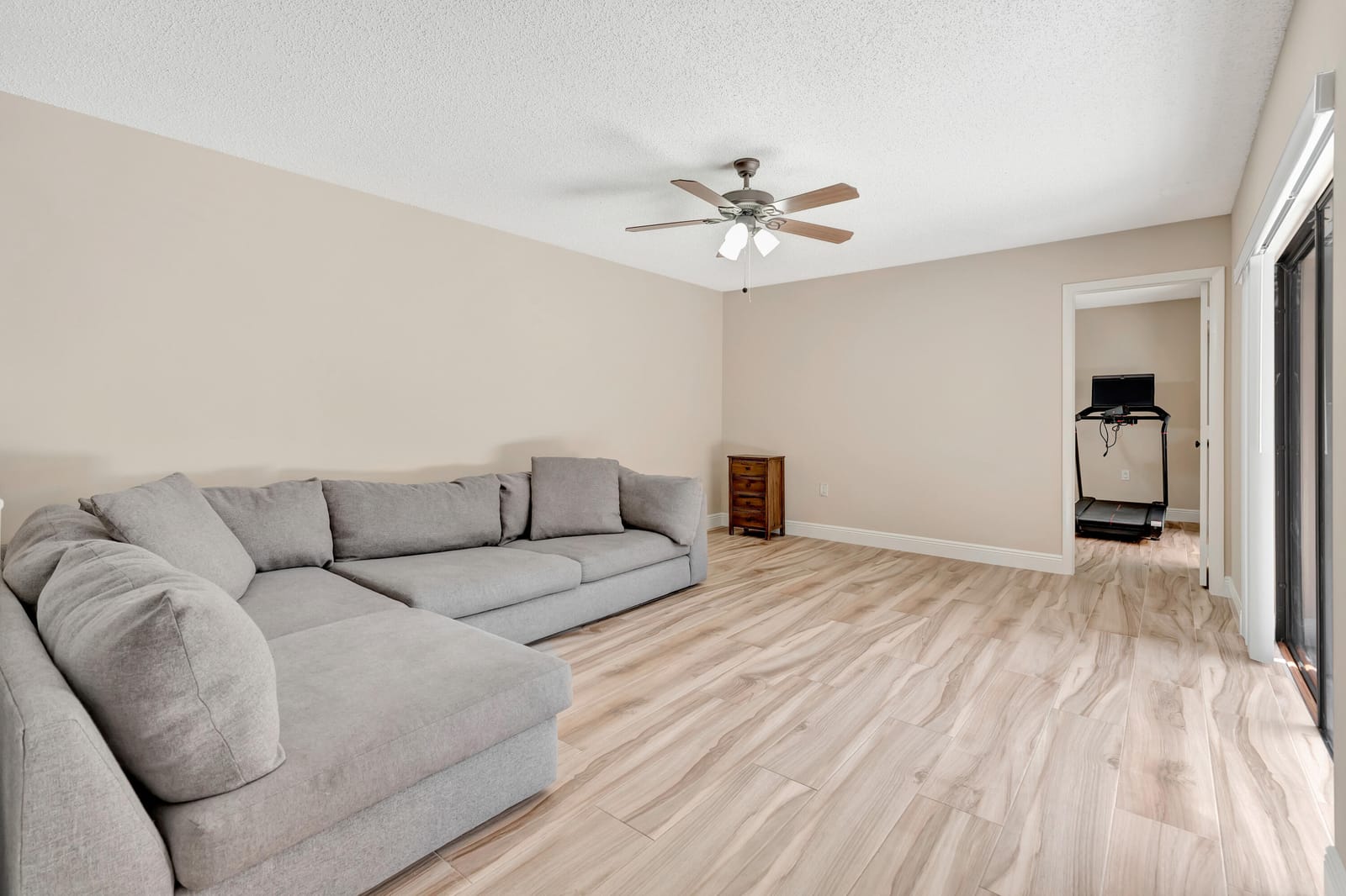 207 2nd Terrace — photo 4
