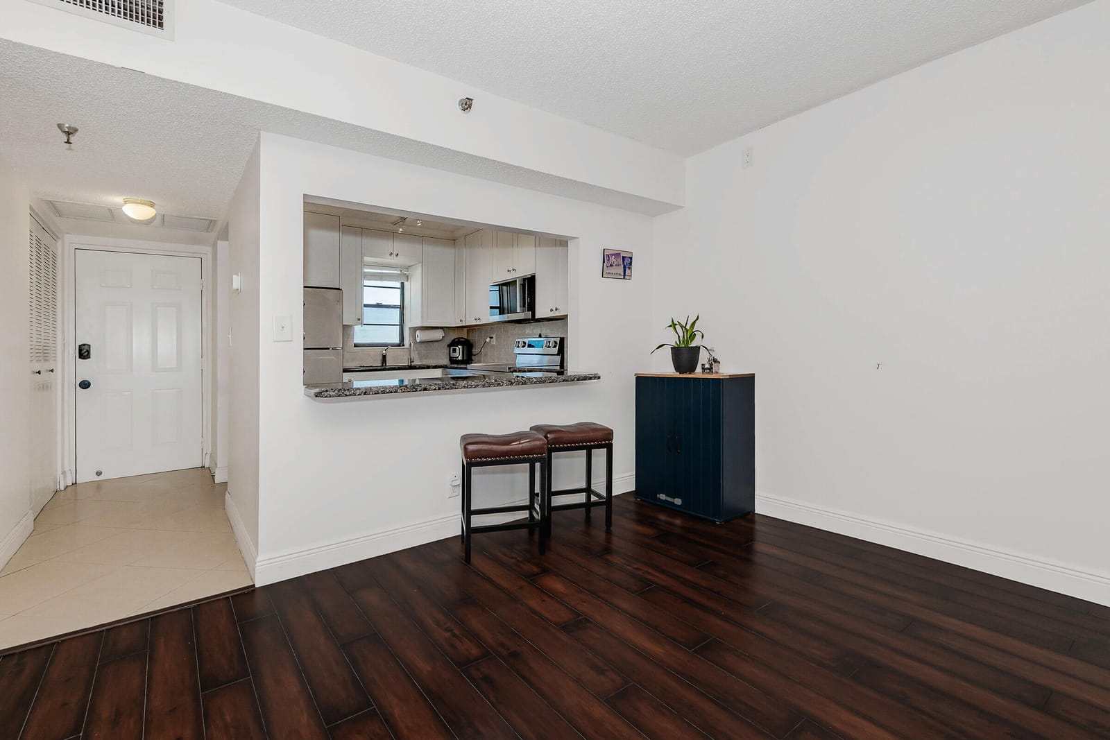 9235 SW 8th Street 502 — photo 6