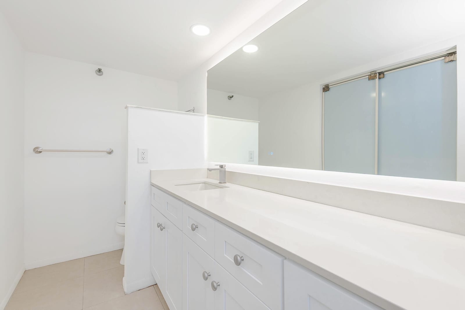 9235 SW 8th Street 502 — photo 11