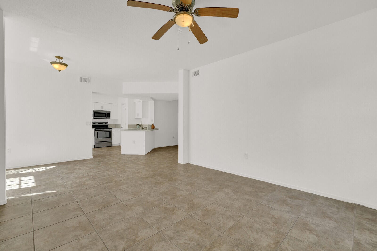 709 BELMONT Place 709 — photo 10
