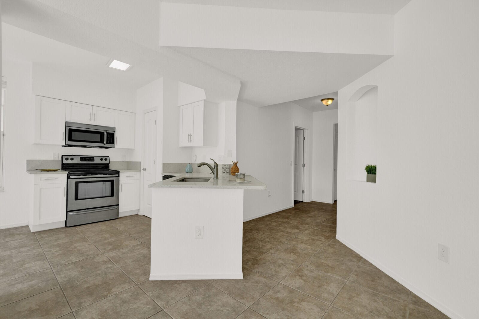 709 BELMONT Place 709 — photo 12