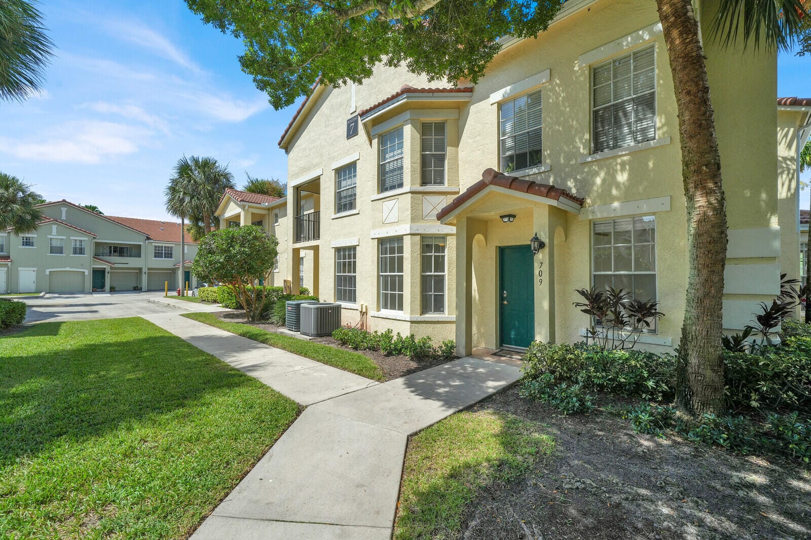 709 BELMONT Place 709, Boynton Beach, FL 33436