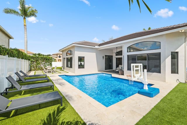 6373 Shadow Creek Village Circle, sold in Winston Trails Par 17, Lake Worth, FL