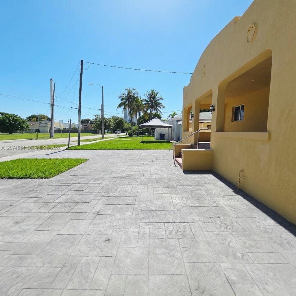 1934 NW 35th Street, Miami, FL 33142