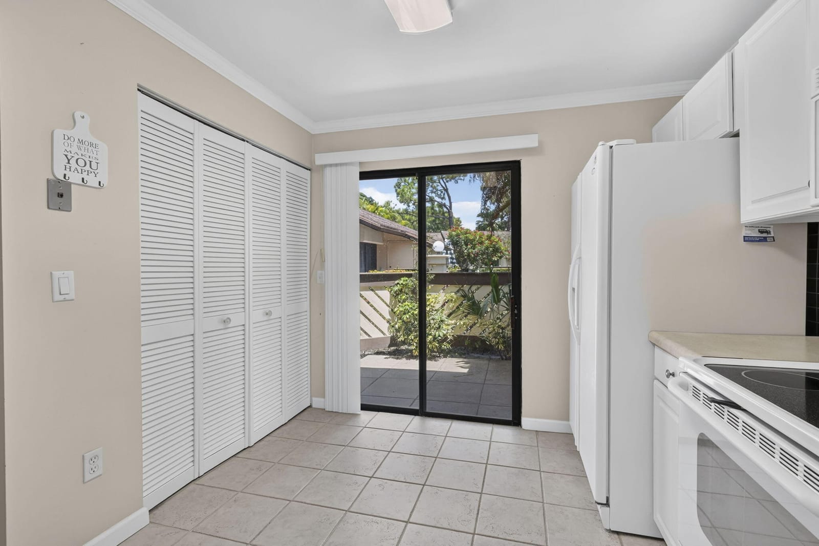 184 MASTIC TREE Court, Royal Palm Beach, FL 33411 photo 13