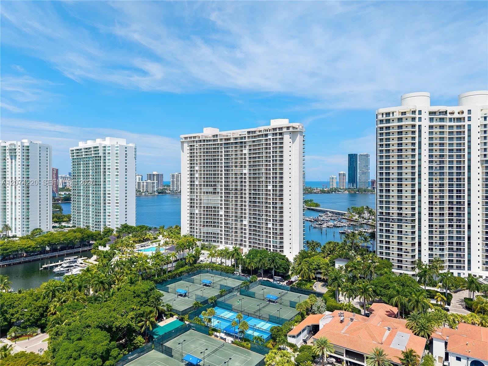 7000 Island Boulevard 609 — photo 12