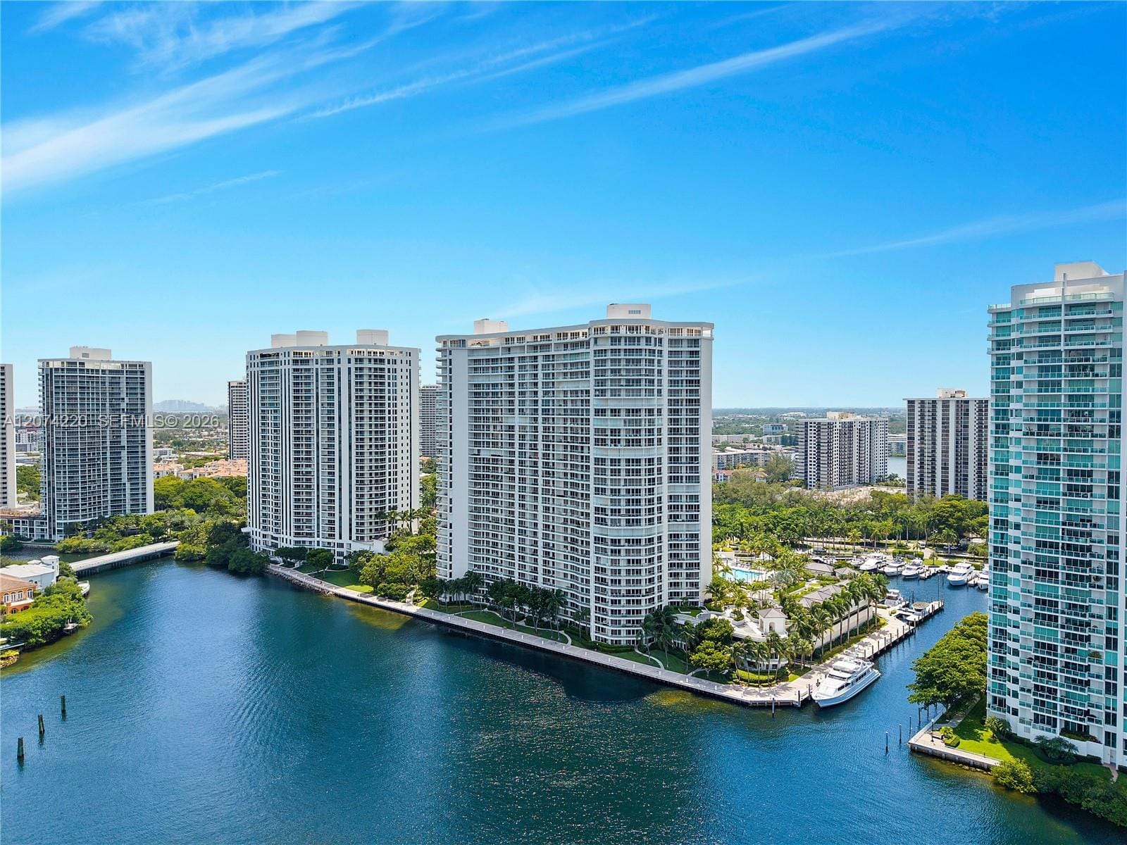 7000 Island Boulevard 609 — photo 3