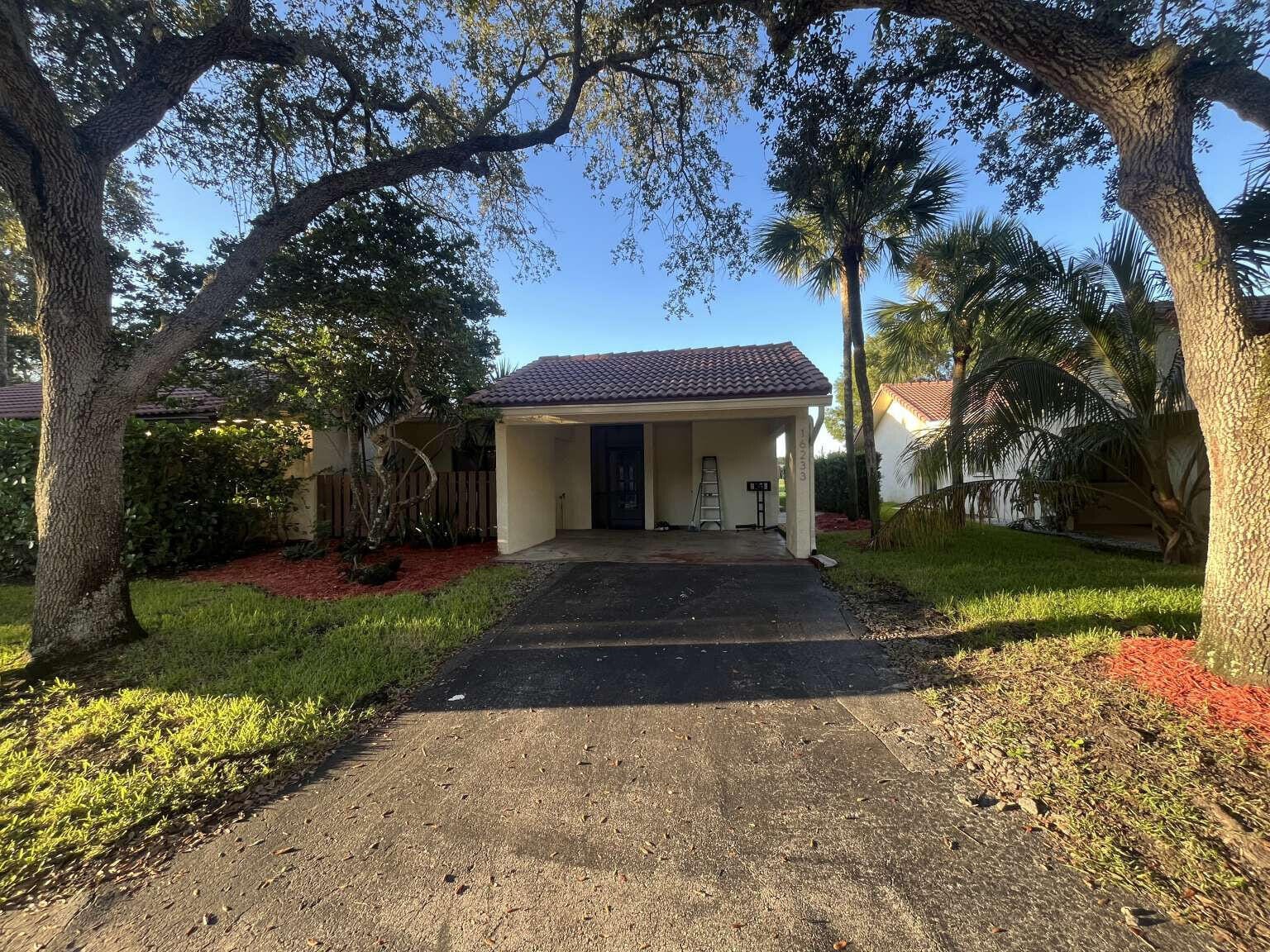 16233 Laurel Drive 17, Weston, FL 33326