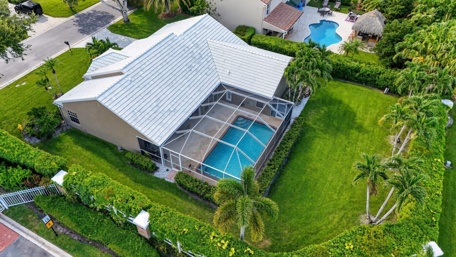 1011 WOODFIELD Circle