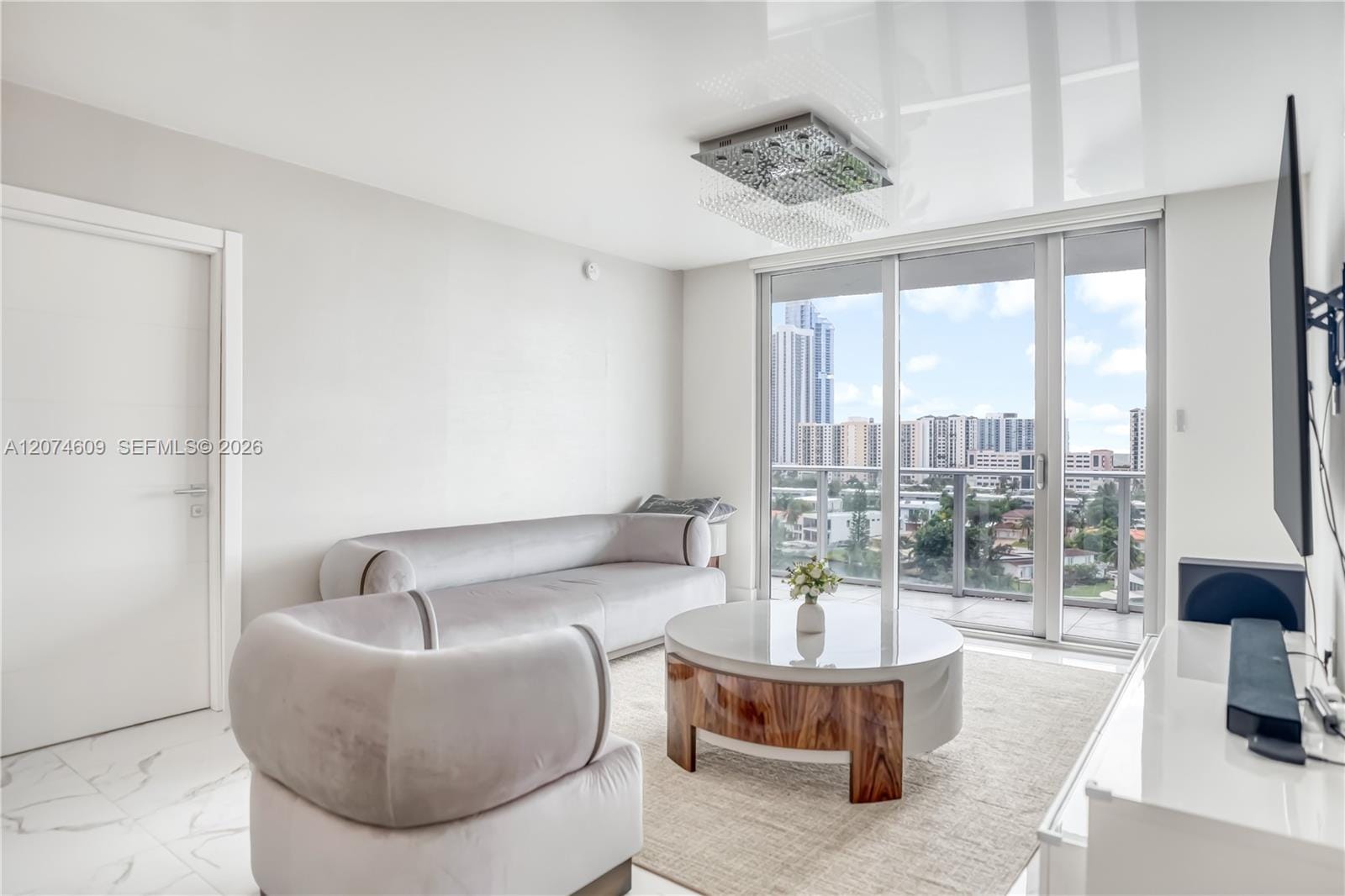 330 Sunny Isles Boulevard 5-906 — photo 1