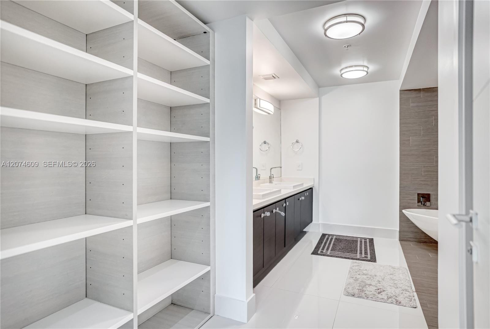 330 Sunny Isles Boulevard 5-906, Sunny Isles Beach, FL 33160 photo 19