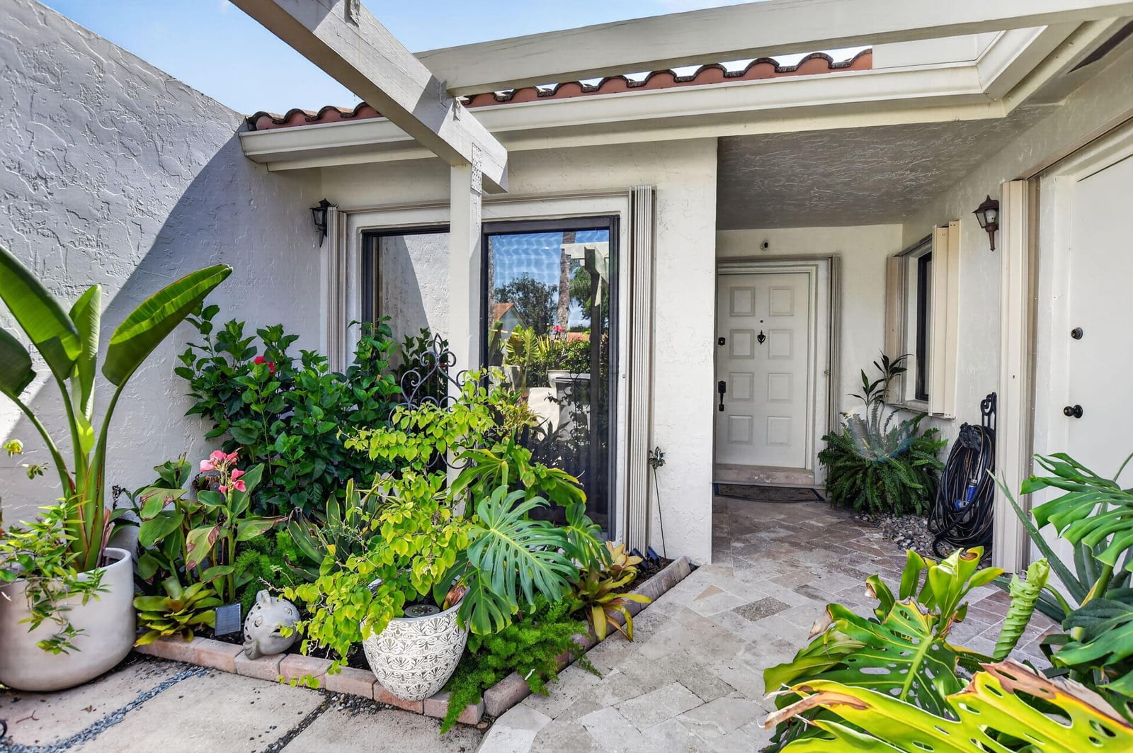21616 Guadalajara Avenue — photo 3