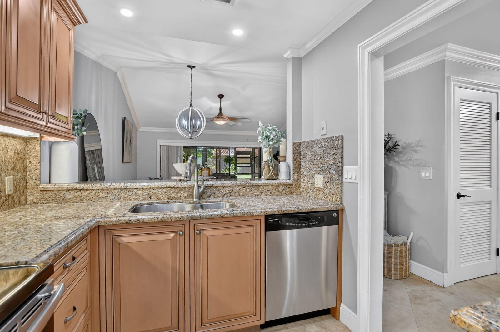 21616 Guadalajara Avenue — photo 10