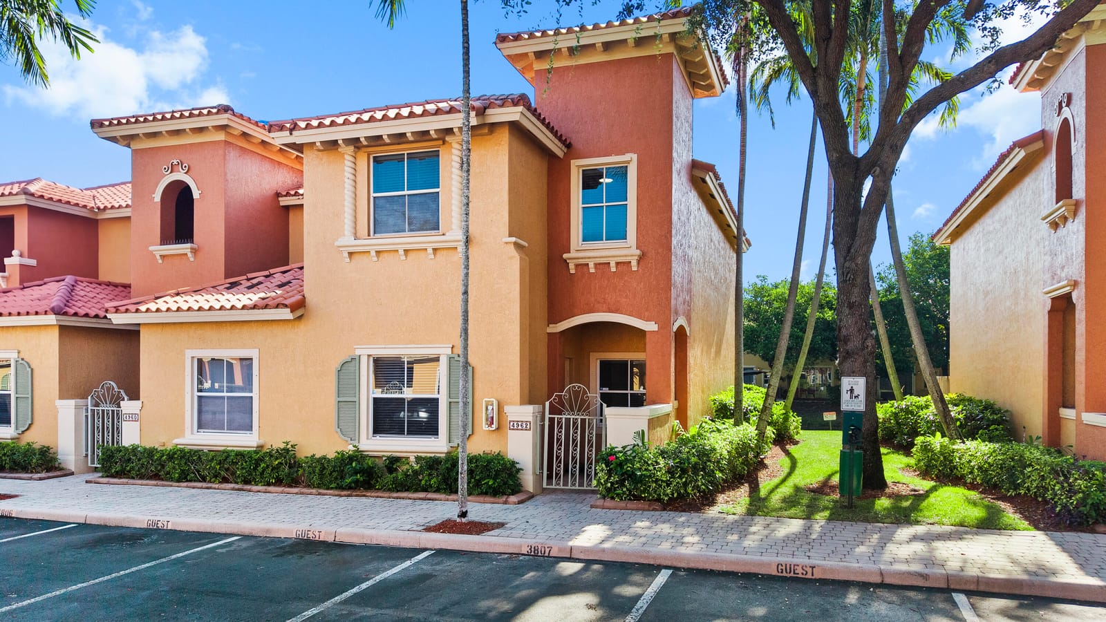 4962 Leeward Lane 3807