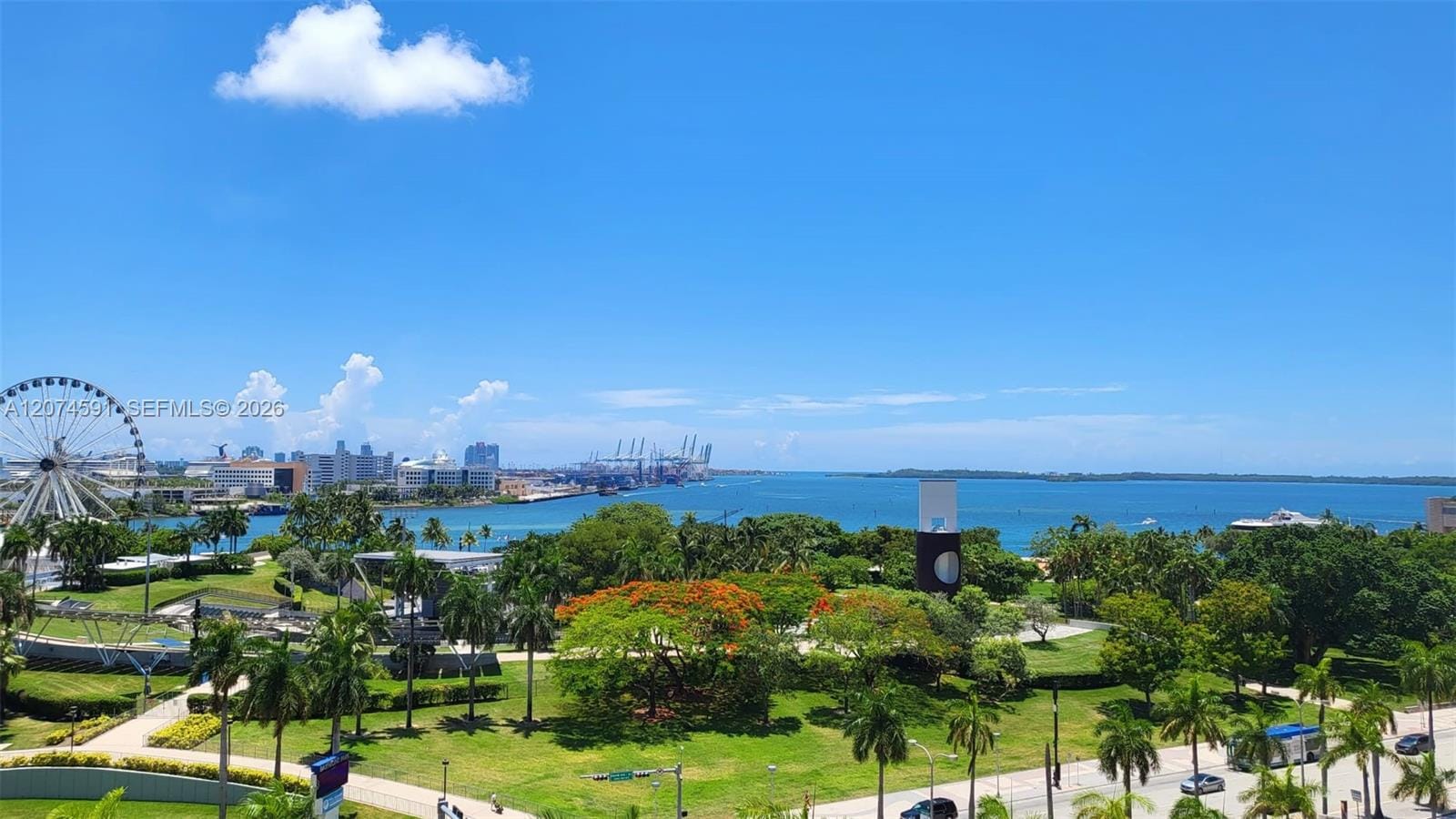 253 NE 2nd Street 1004, Miami, FL 33132 photo 2