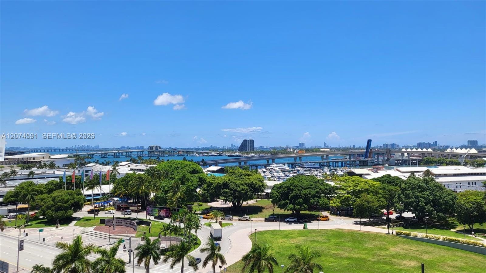 253 NE 2nd Street 1004, Miami, FL 33132 photo 4