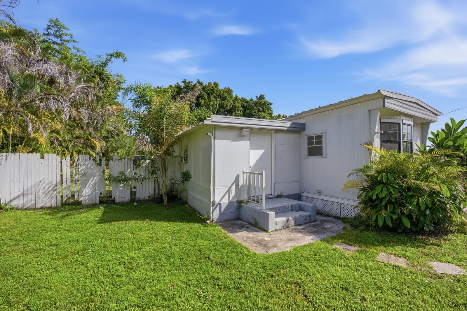 1823 SW College Street, Stuart, FL 34997 photo 6