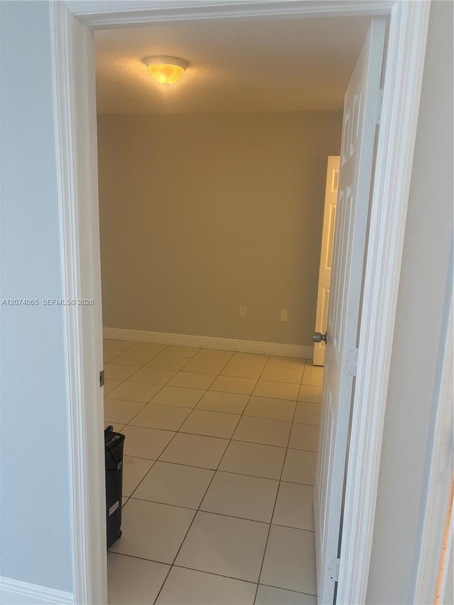 2910 SE 13th Road 105-44 — photo 3