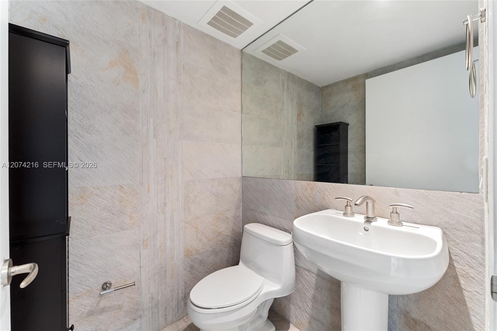 901 Brickell Key Boulevard 2801, Miami, FL 33131 photo 9