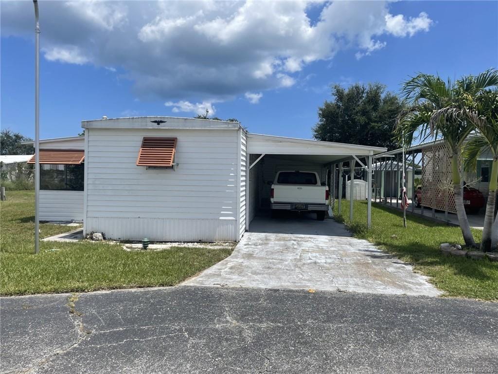 602 Tahiti Way NE, Jensen Beach, FL 34957 photo 2