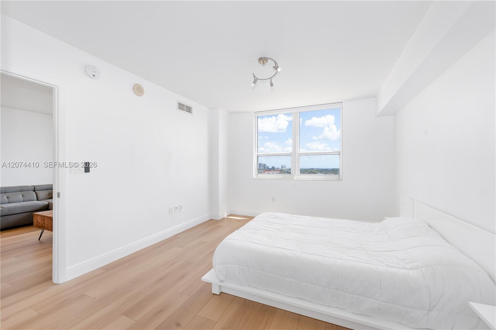 3232 Coral Way 1507 — photo 12