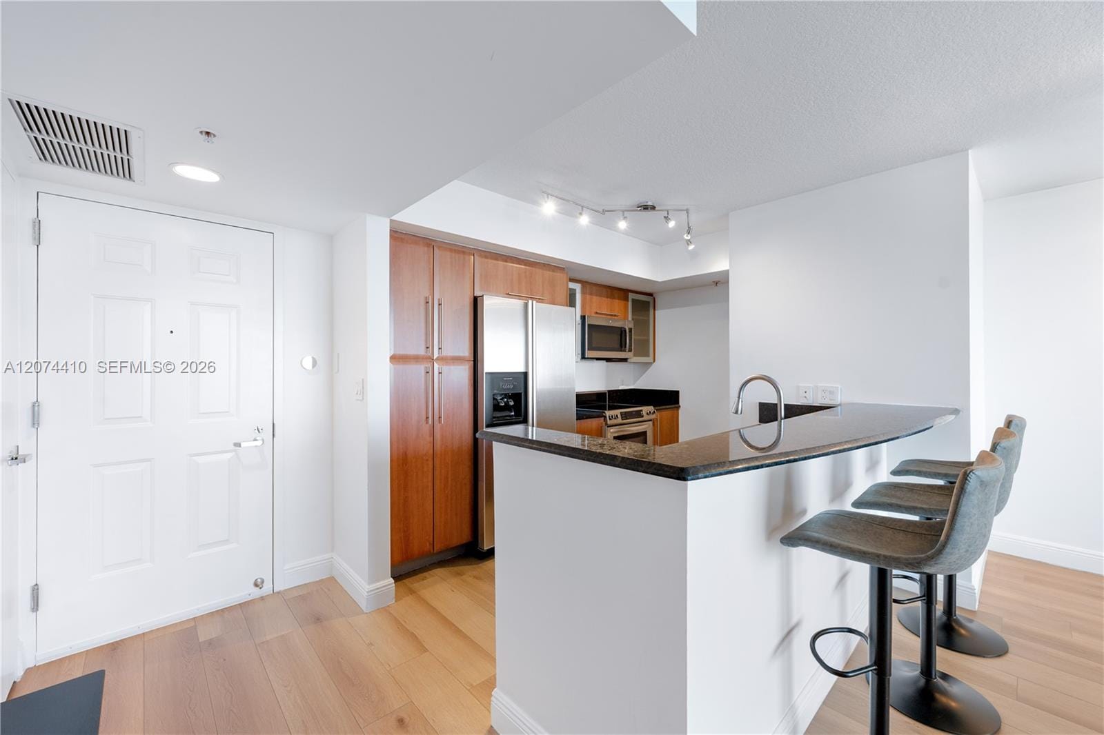 3232 Coral Way 1507 — photo 5