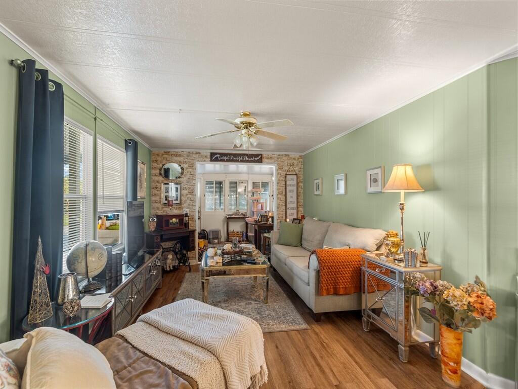 385 NE Jade Circle — photo 10