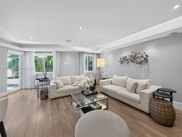 10190 Collins Avenue 204, Bal Harbour, FL 33154