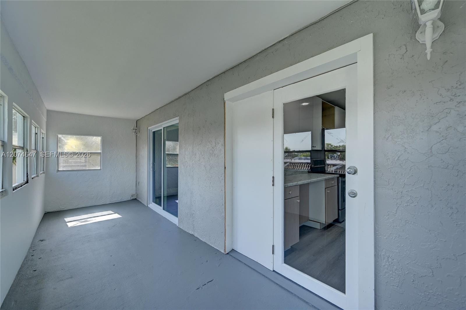 2700 Riverside Drive 303-B — photo 7