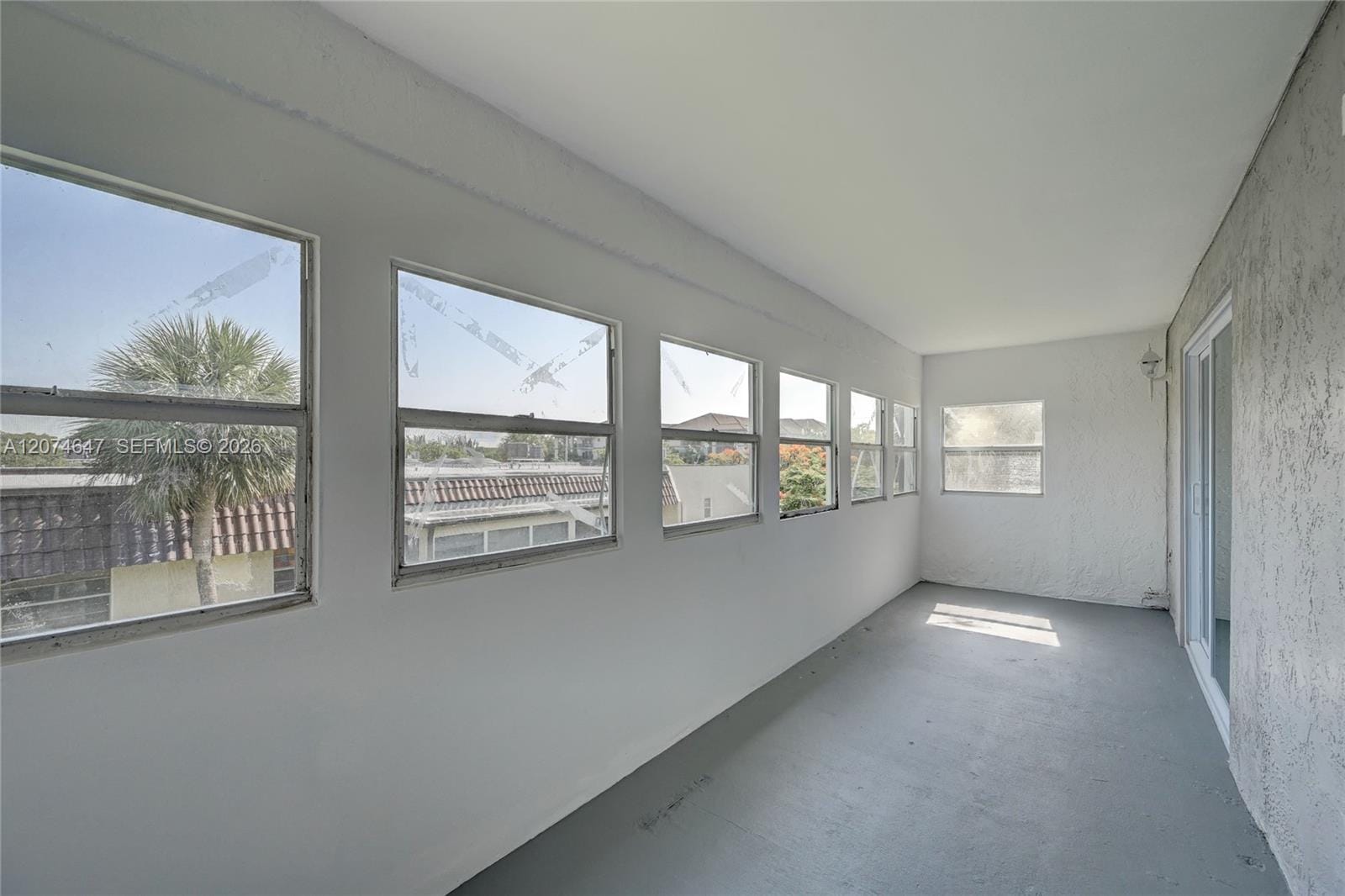 2700 Riverside Drive 303-B — photo 8