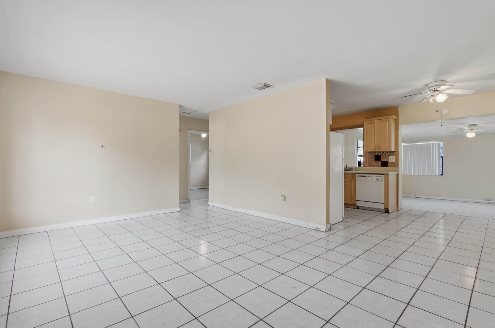 980 NW 183RD Street, Miami Gardens, FL 33169 photo 4