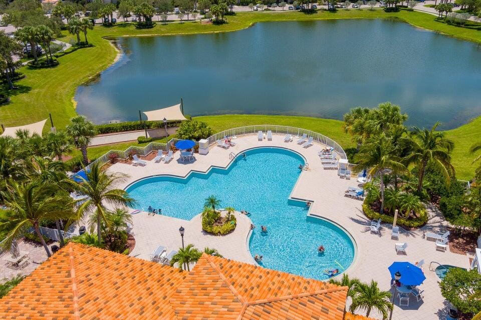 27 HARBOUR ISLE Drive W 305, Fort Pierce, FL 34949 photo 29