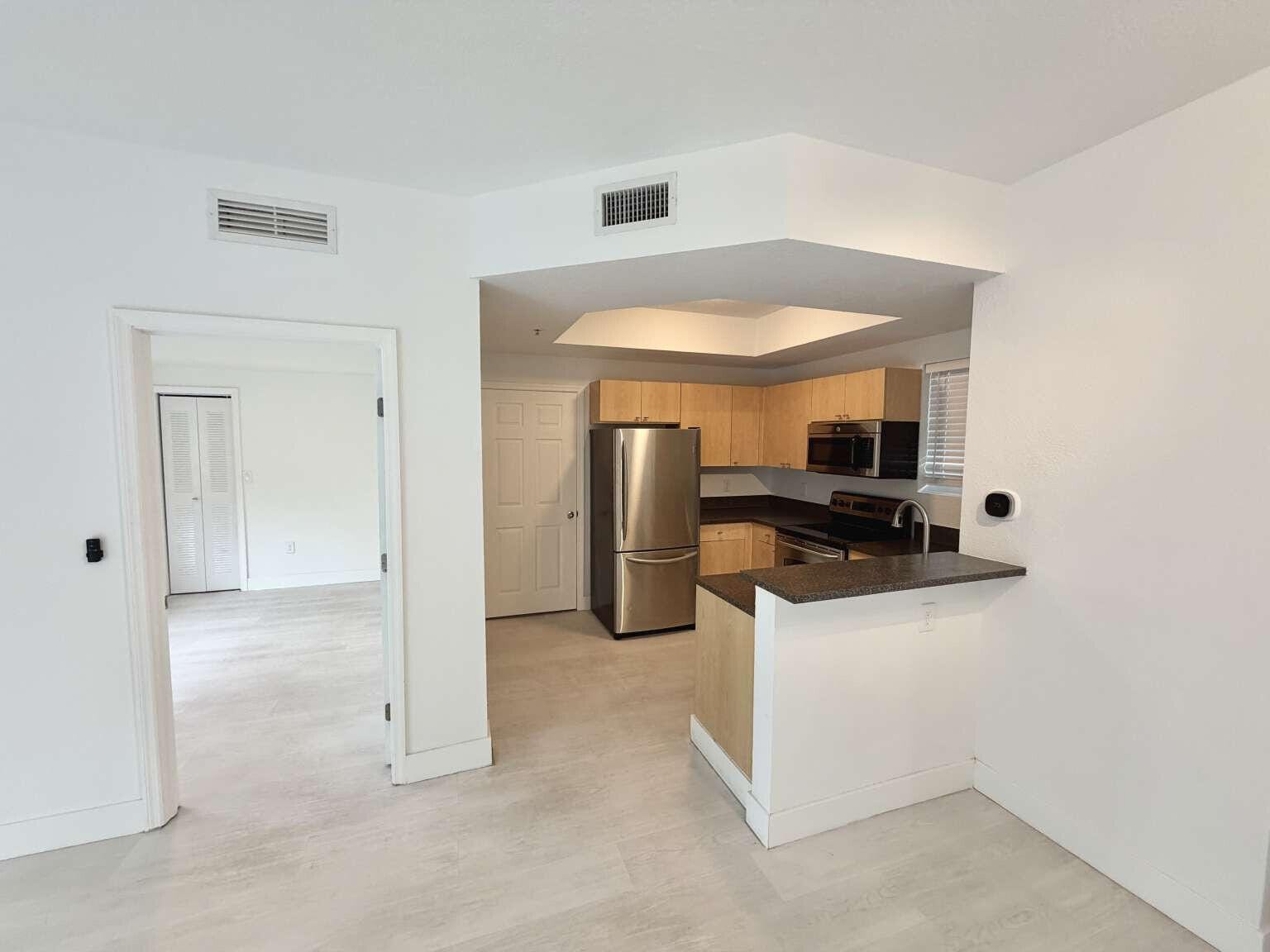 7516 NE 1 Avenue 302, Miami, FL 33138 photo 3