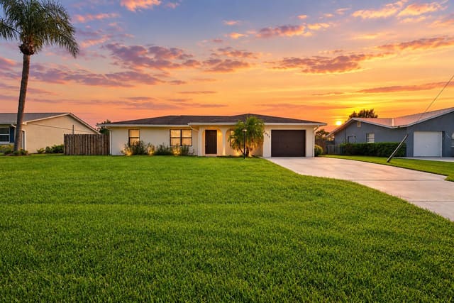 2033 SW Gemini Lane, sold in ZIP 34984, Port St Lucie, FL
