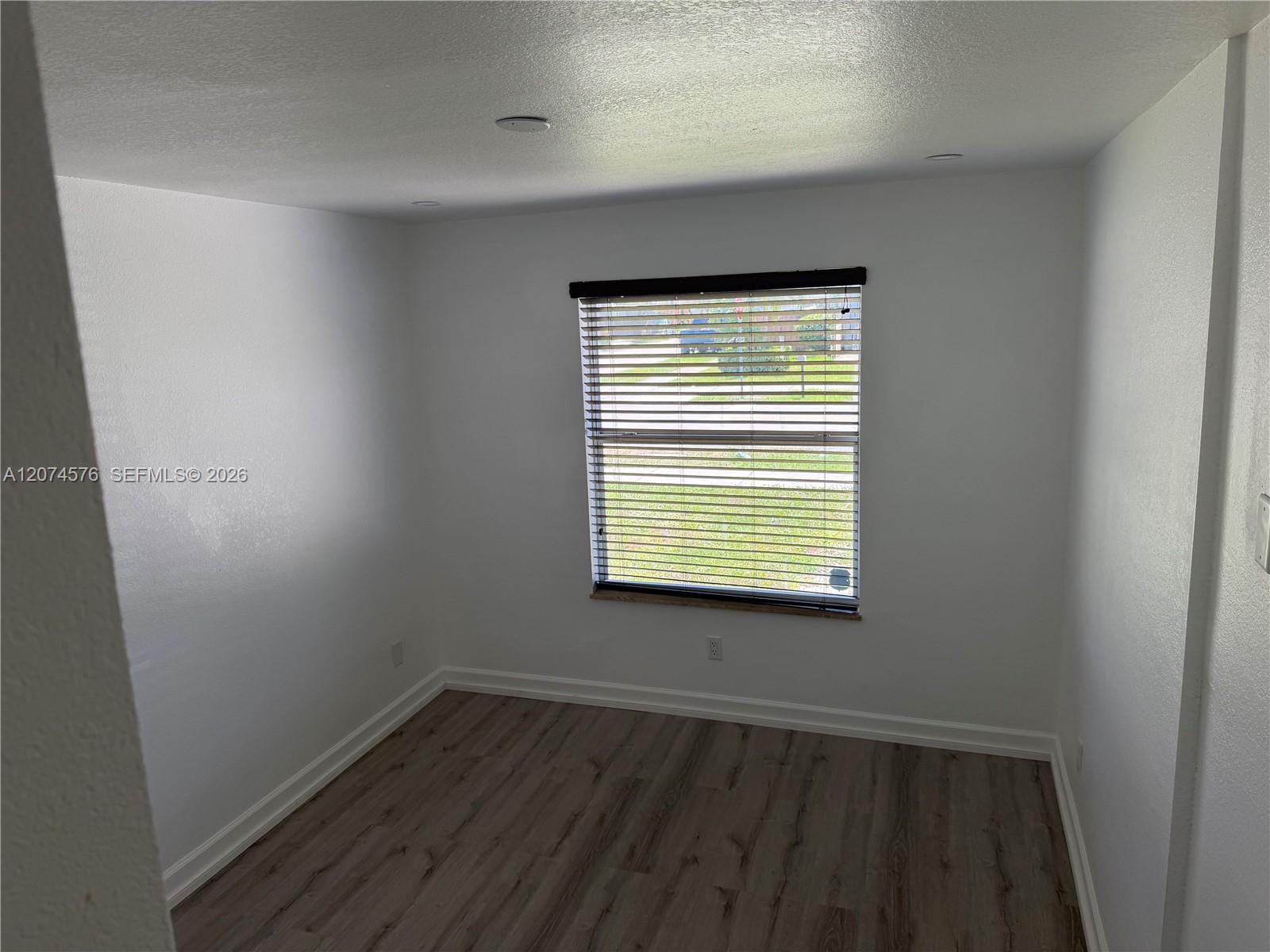 5201 SW 22nd Street — photo 8