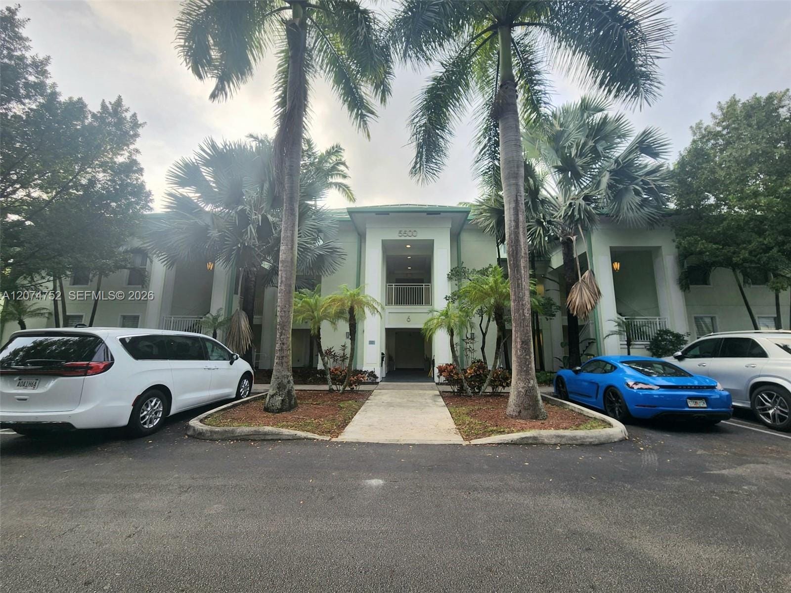 5300 NW 87th Avenue 614, Doral, FL 33178
