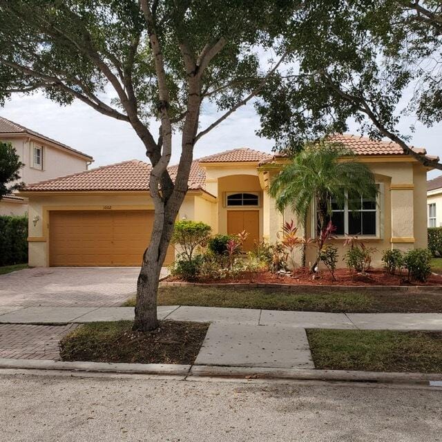 1002 Lavender Circle, Weston, FL 33327