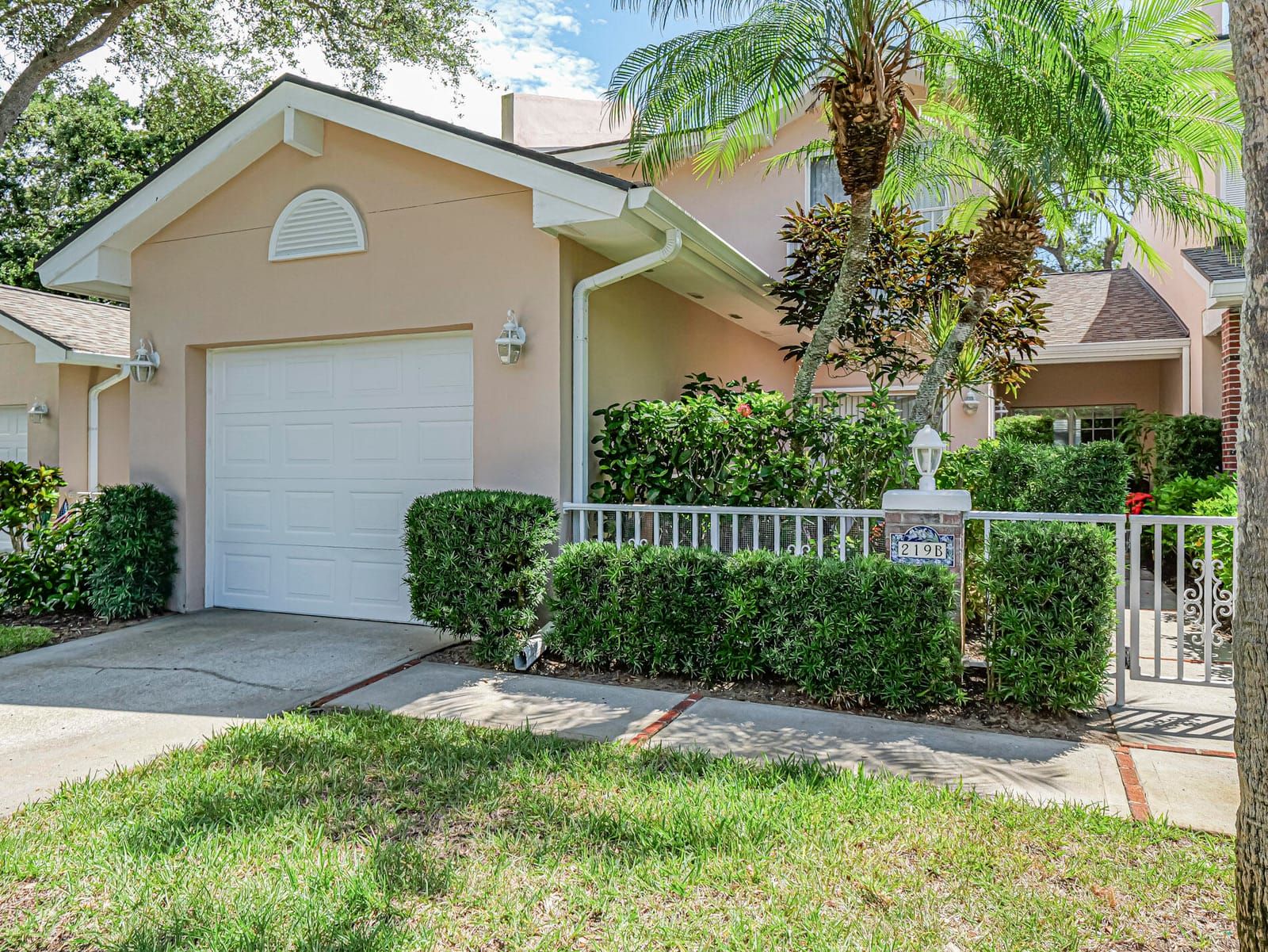 219 E Park Shores Circle 219B — photo 3