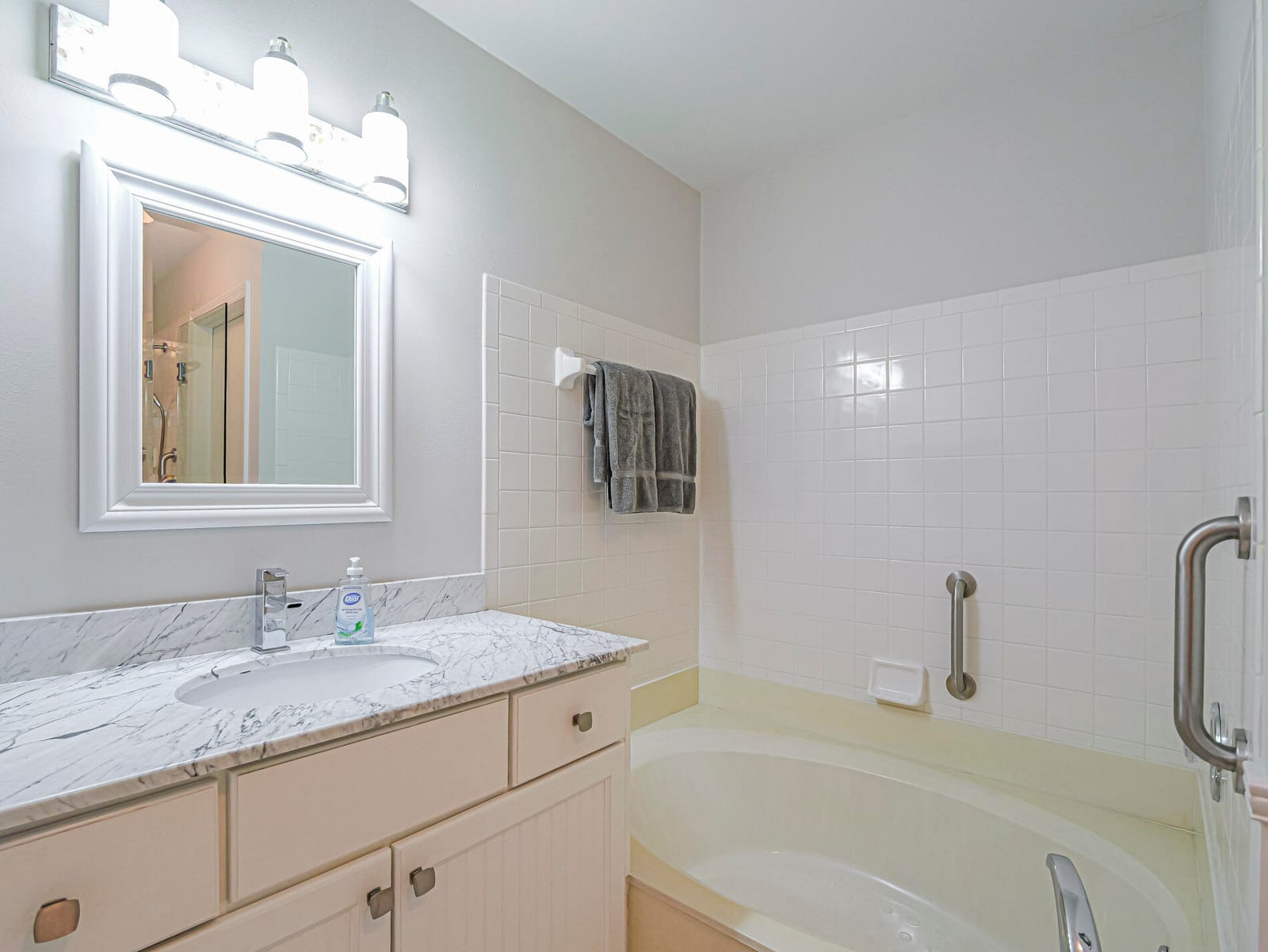 219 E Park Shores Circle 219B, Indian River Shores, FL 32963 photo 30